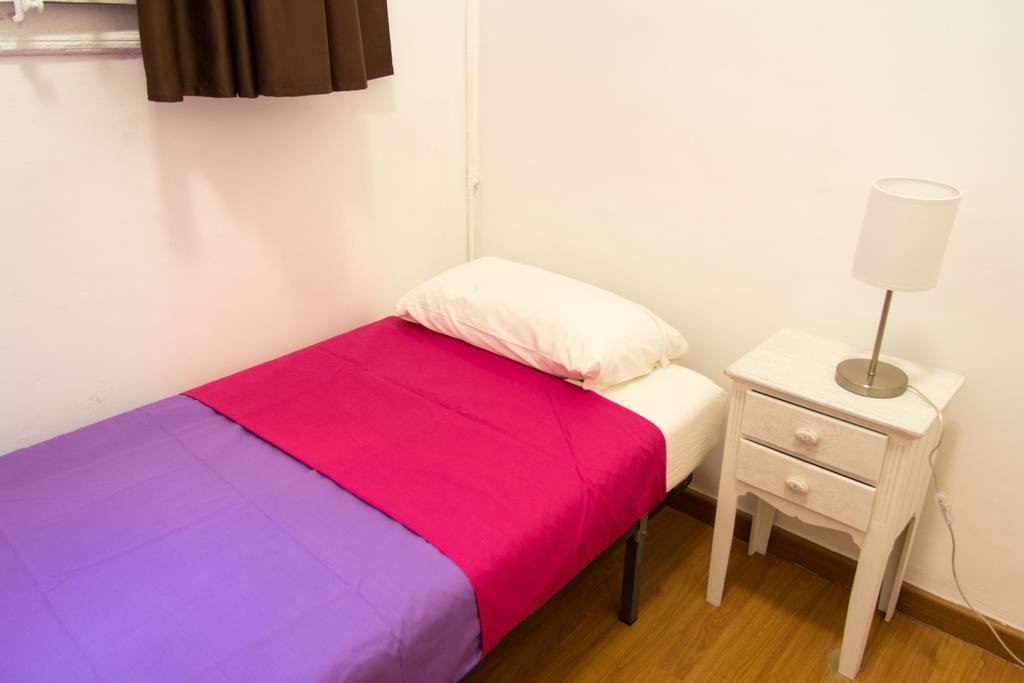 Hostal Mimi Las Ramblas Barselona Dış mekan fotoğraf