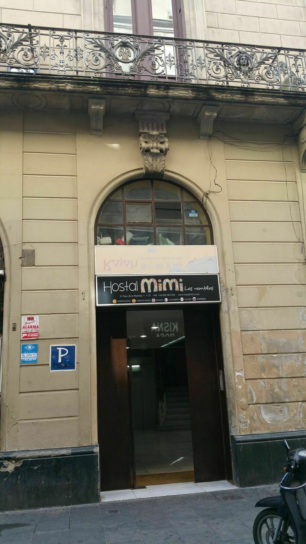 Hostal Mimi Las Ramblas Barselona Dış mekan fotoğraf