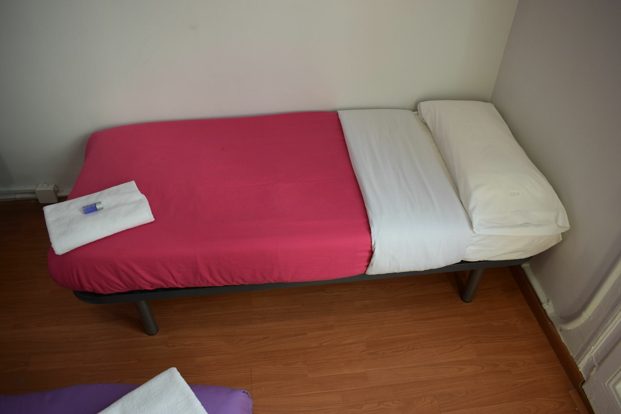 Hostal Mimi Las Ramblas Barselona Dış mekan fotoğraf