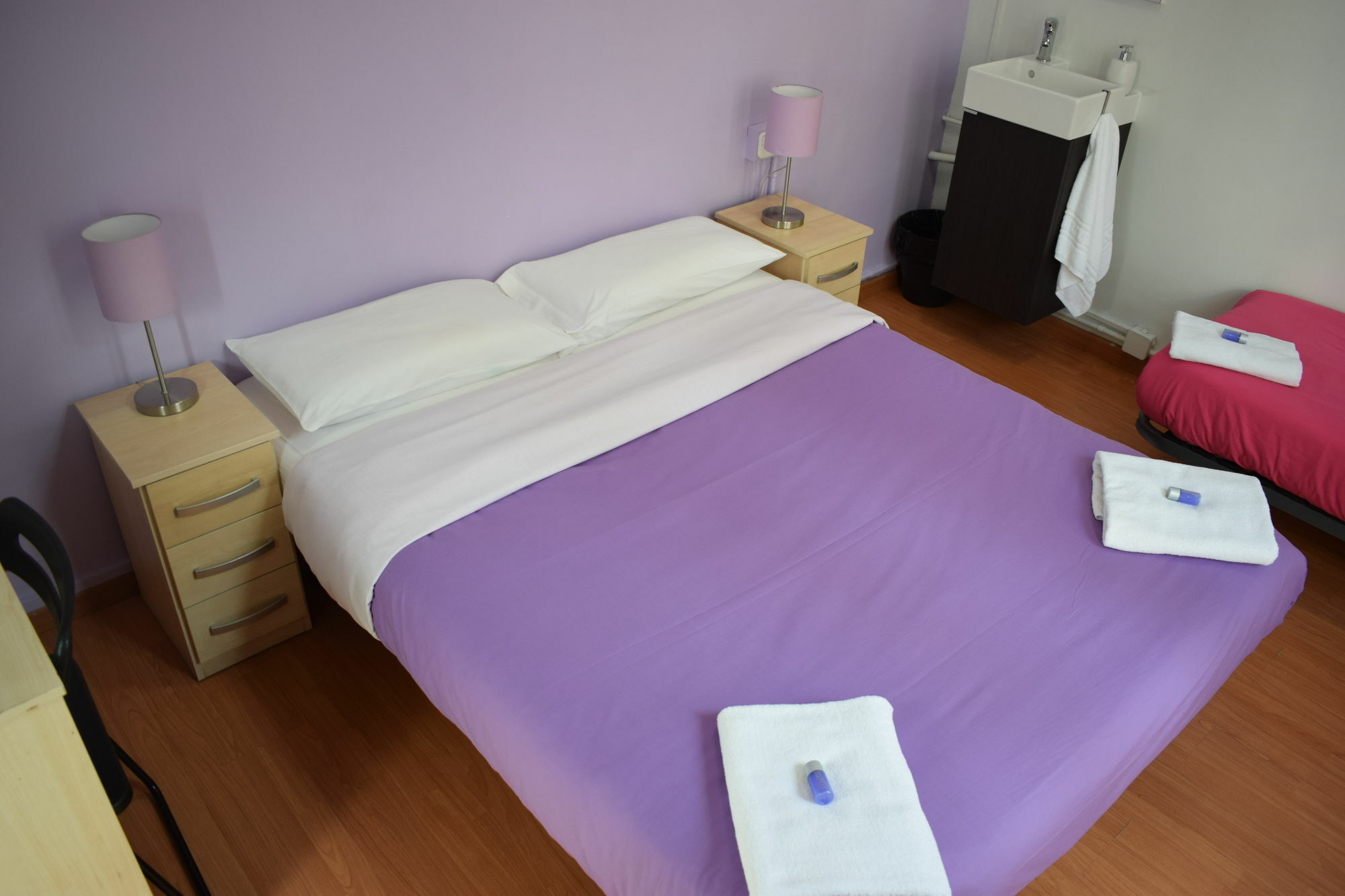 Hostal Mimi Las Ramblas Barselona Dış mekan fotoğraf